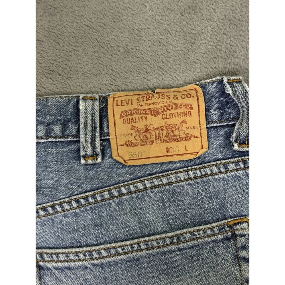 Levis Shorts Mens 38 Blue Light Wash Denim 550 Relaxed Baggy 10
